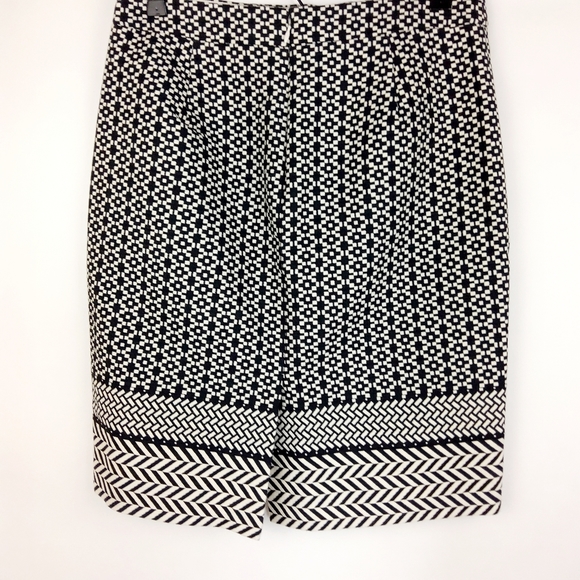 J. Crew Factory Chevron Pencil Skirt Size 4 - Picture 7 of 7